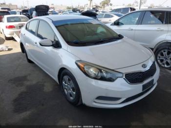  Salvage Kia Forte