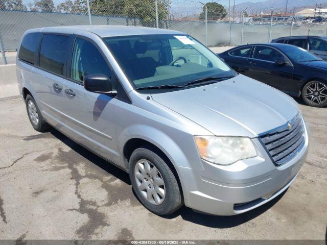  Salvage Chrysler Town & Country