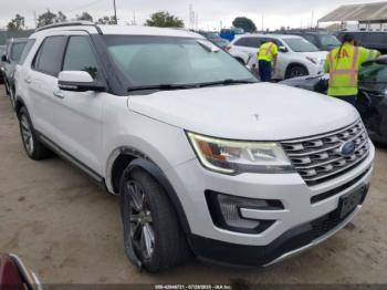  Salvage Ford Explorer