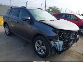  Salvage Toyota RAV4