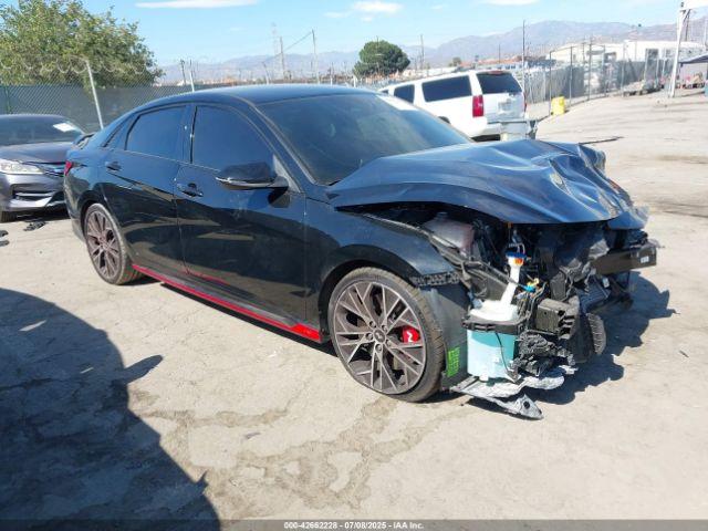  Salvage Hyundai ELANTRA
