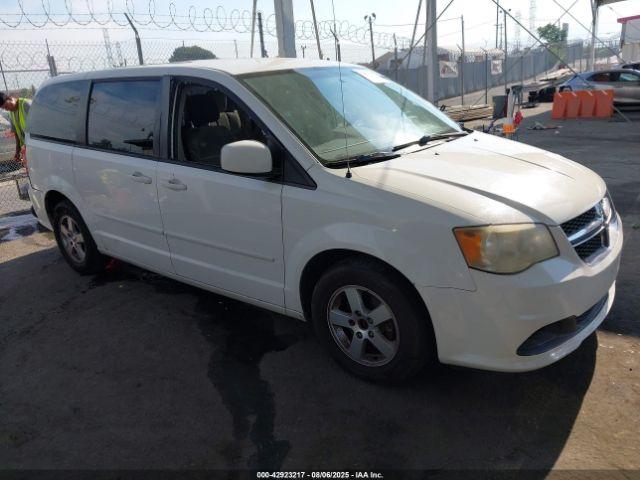  Salvage Dodge Grand Caravan