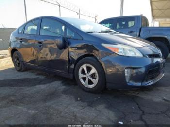  Salvage Toyota Prius