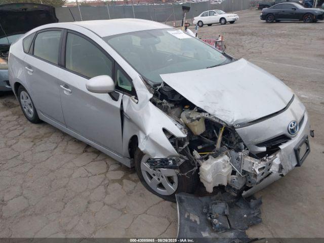  Salvage Toyota Prius