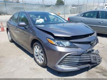  Salvage Toyota Camry