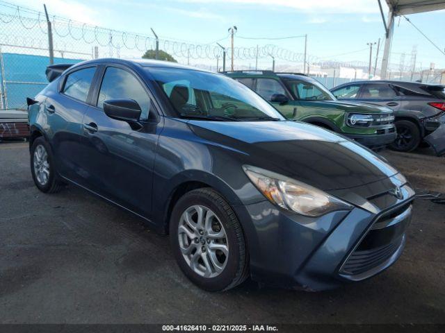  Salvage Toyota Yaris