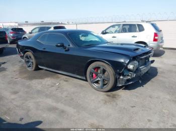 Salvage Dodge Challenger