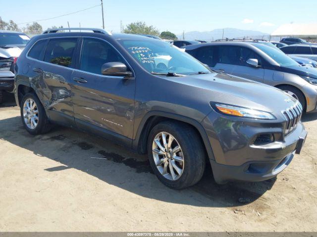  Salvage Jeep Cherokee