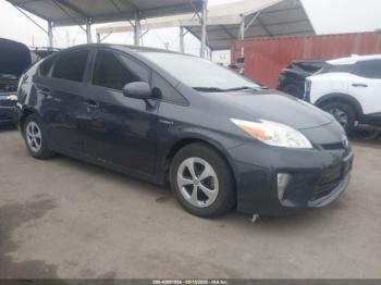  Salvage Toyota Prius