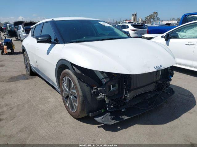  Salvage Kia EV6