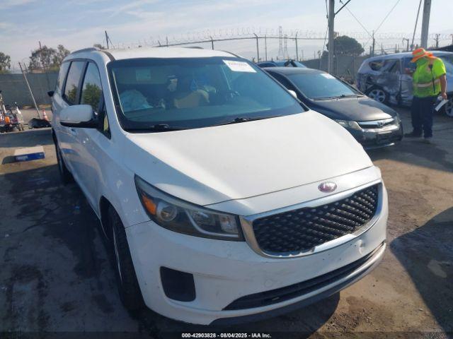  Salvage Kia Sedona