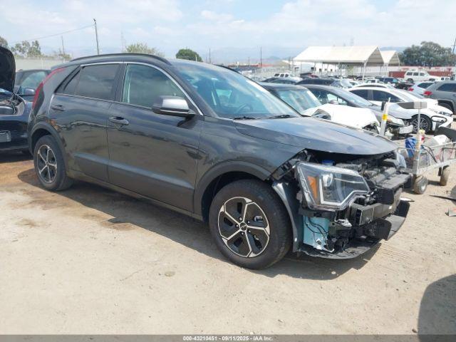  Salvage Kia Niro