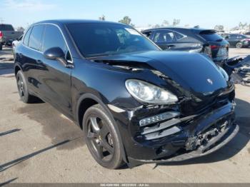  Salvage Porsche Cayenne