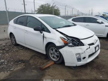  Salvage Toyota Prius