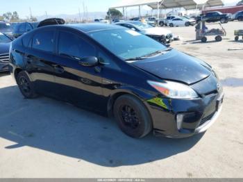 Salvage Toyota Prius