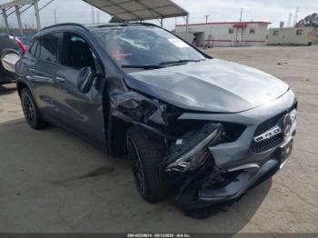  Salvage Mercedes-Benz GLA