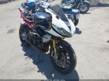  Salvage Triumph Motorcycle Daytona