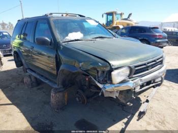  Salvage Nissan Pathfinder