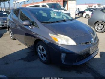 Salvage Toyota Prius