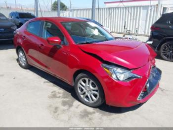  Salvage Toyota Yaris