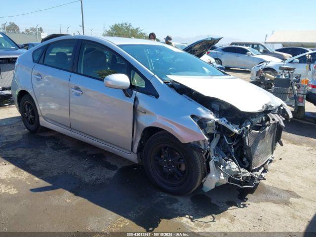  Salvage Toyota Prius