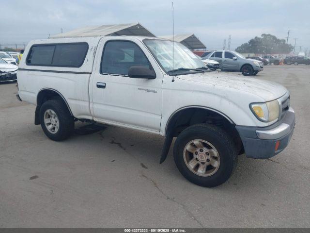  Salvage Toyota Tacoma