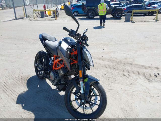  Salvage KTM 390