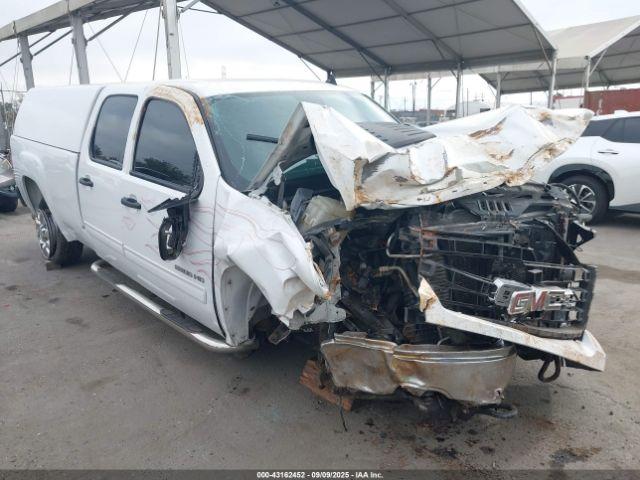  Salvage GMC Sierra 2500