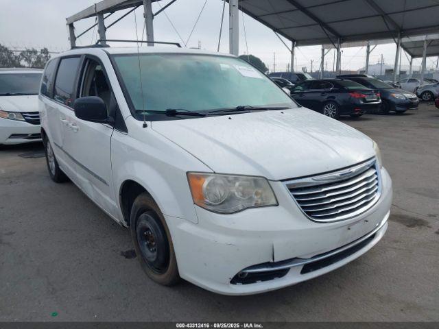  Salvage Chrysler Town & Country