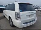 Chrysler Town & Country Touring Image 7