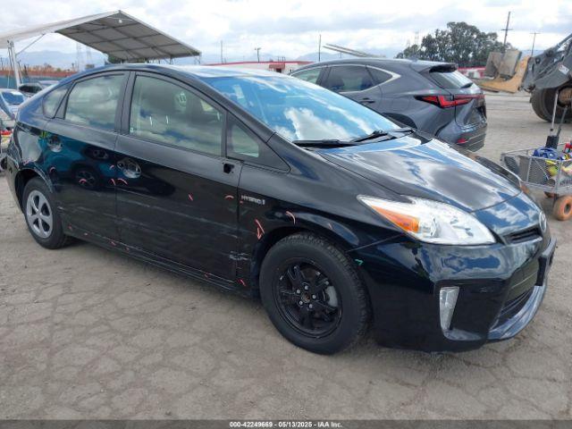  Salvage Toyota Prius