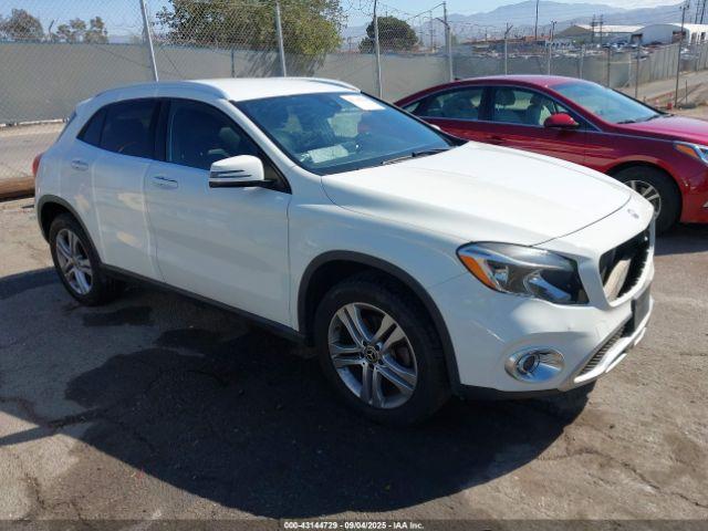  Salvage Mercedes-Benz GLA