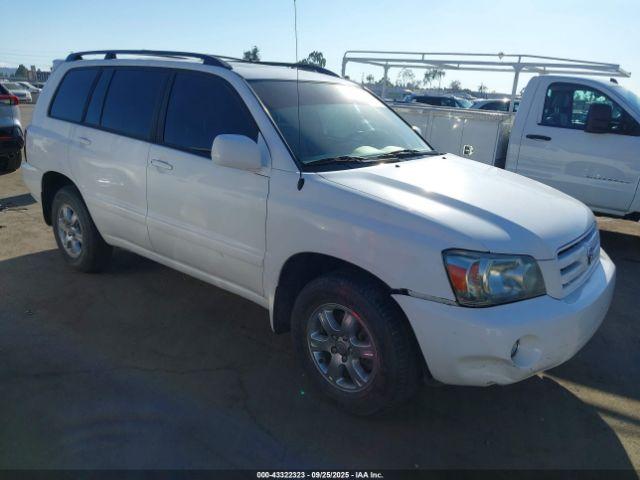  Salvage Toyota Highlander