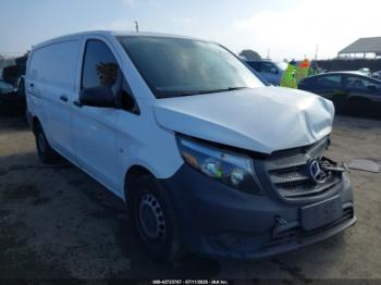  Salvage Mercedes-Benz Metris