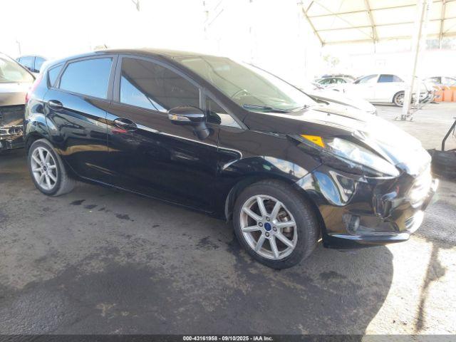  Salvage Ford Fiesta
