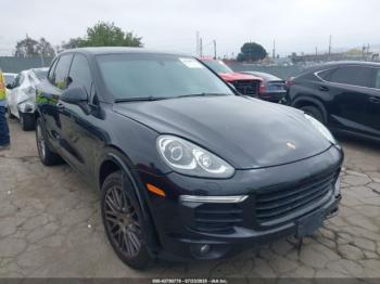  Salvage Porsche Cayenne