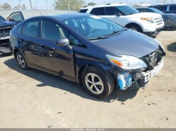  Salvage Toyota Prius