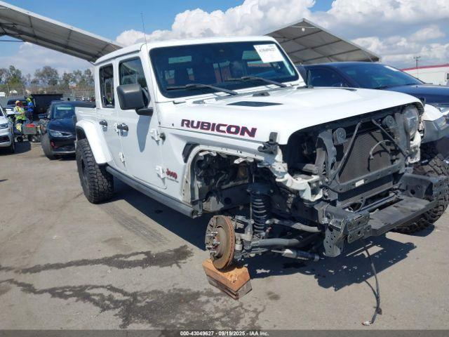  Salvage Jeep Gladiator