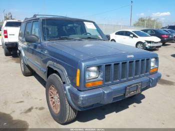  Salvage Jeep Cherokee