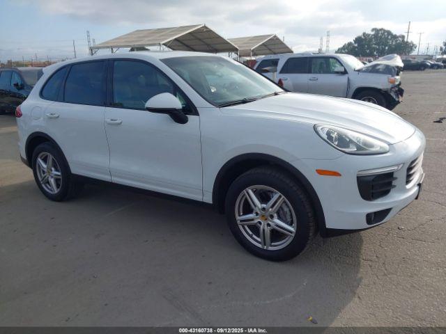  Salvage Porsche Cayenne