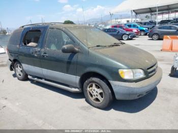  Salvage Toyota Sienna