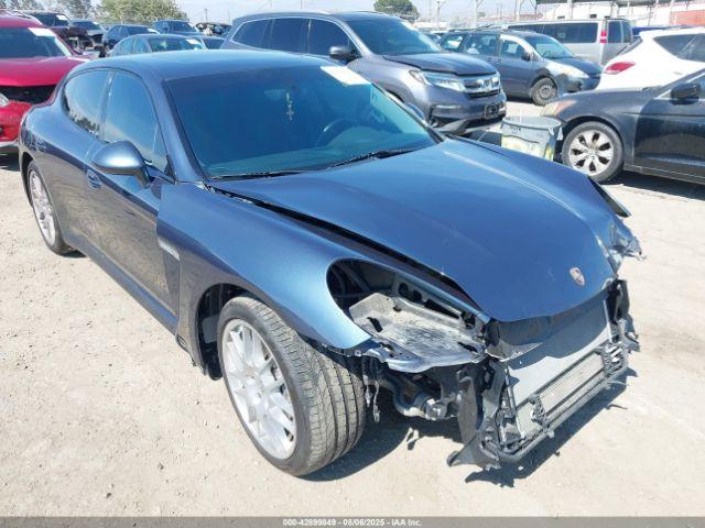  Salvage Porsche Panamera