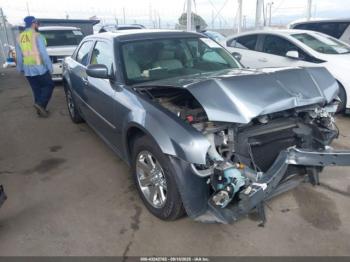  Salvage Chrysler 300