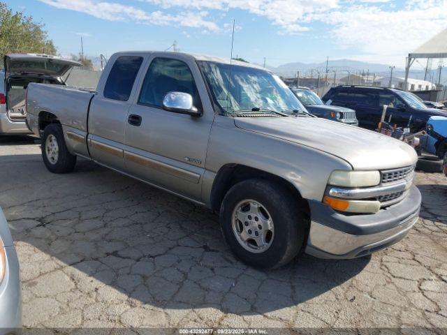  Salvage Chevrolet Silverado 1500