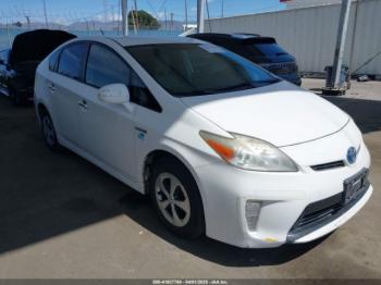  Salvage Toyota Prius