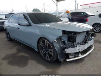  Salvage BMW i7