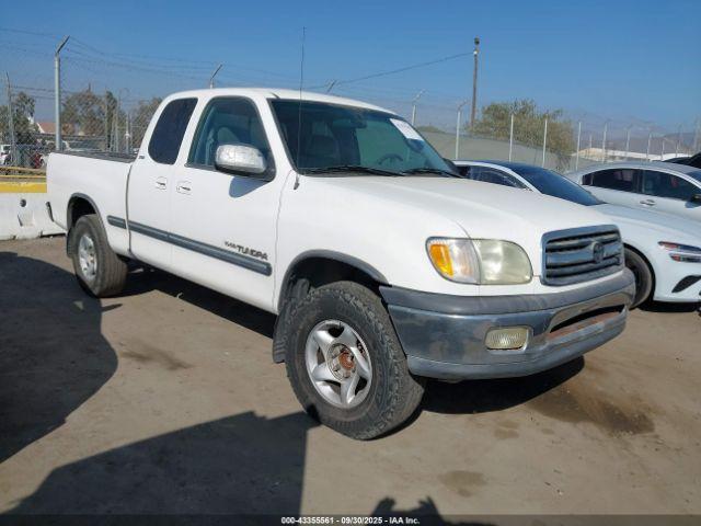  Salvage Toyota Tundra