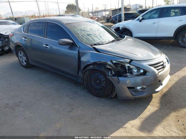  Salvage Nissan Altima