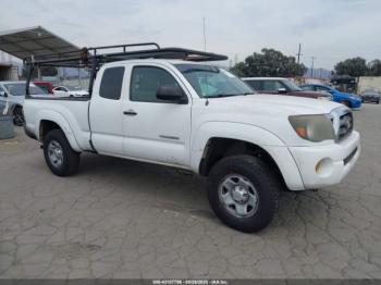  Salvage Toyota Tacoma