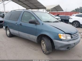  Salvage Toyota Sienna